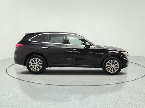 Certified 2026 Mercedes-Benz GLC 300 image 4