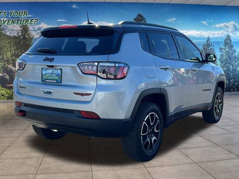 New 2026 Jeep Compass Trailhawk image 5