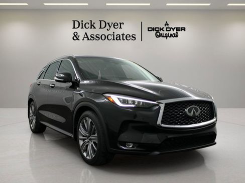Used 2021 INFINITI QX50 Sensory image 1
