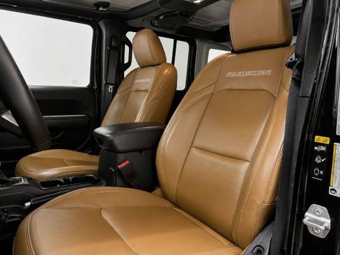 Used 2021 Jeep Wrangler Unlimited Rubicon w/ Cold Weather Group AWD/4WD image 11