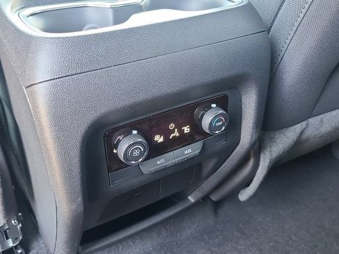 New 2026 Chevrolet Traverse LT FWD image 11