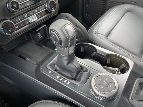 New 2026 Ford Bronco Outer Banks w/ Sasquatch Package image 14