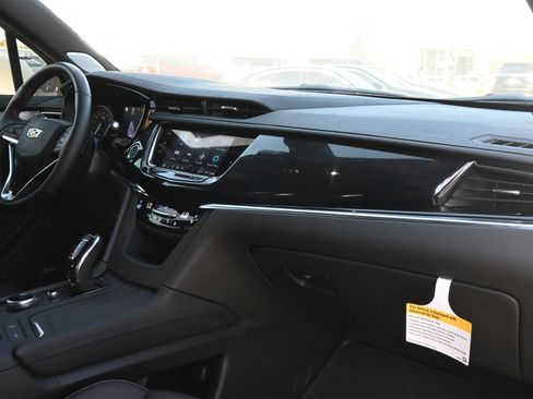 New 2024 Cadillac XT6 Premium Luxury w/ Technology Package image 25