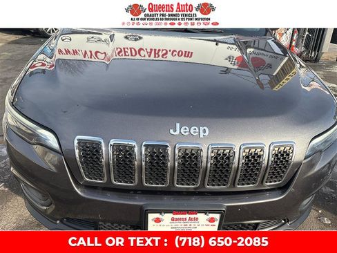 Used 2019 Jeep Cherokee Latitude Plus w/ Cold Weather Group image 26