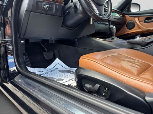 Used 2012 BMW 335i Convertible RWD image 40