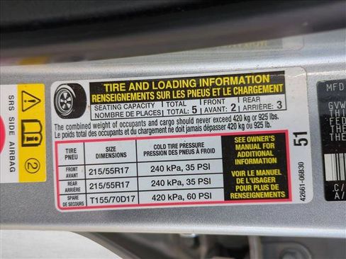 Used 2019 Toyota Camry LE image 14