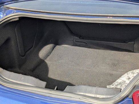 Used 2020 Chevrolet Camaro LT w/ Technology Package image 12