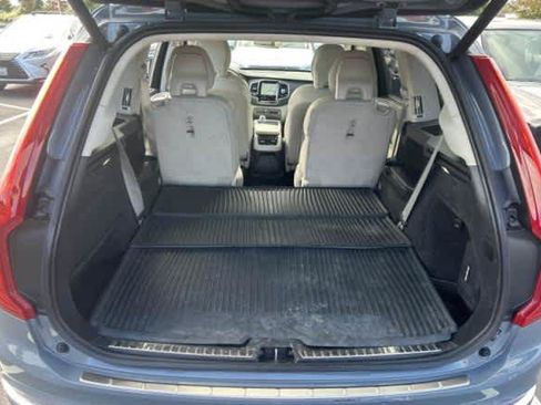 Used 2023 Volvo XC90 T8 Ultimate w/ Lounge Package AWD/4WD image 5