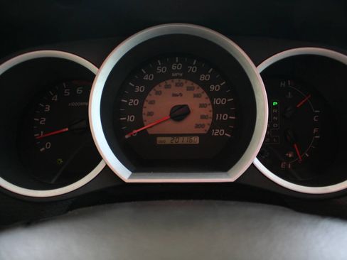 Used 2008 Toyota Tacoma PreRunner RWD image 10