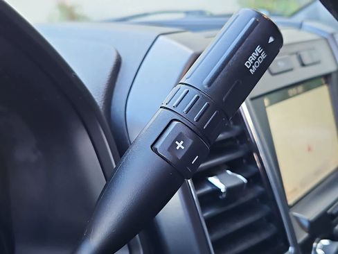 Used 2018 Ford F150 XLT w/ Equipment Group 302A Luxury image 32