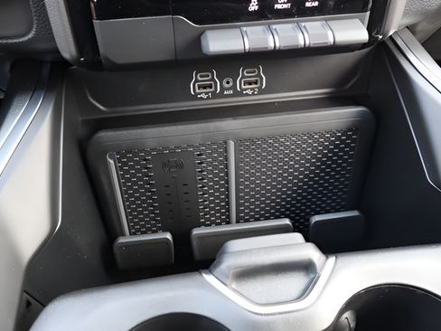 New 2026 RAM 1500 Big Horn AWD/4WD image 21
