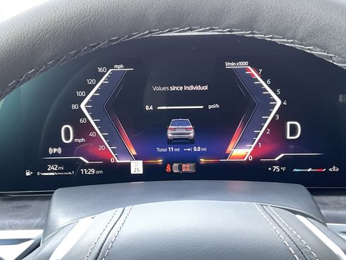 New 2026 BMW X7 xDrive40i w/ Premium Package image 14