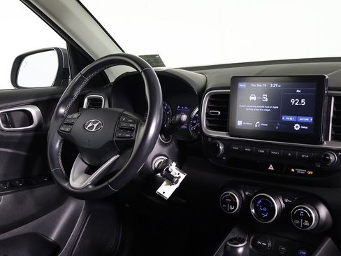 Used 2021 Hyundai Venue SEL FWD image 24