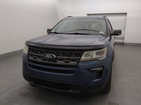 Used 2018 Ford Explorer XLT w/ Equipment Group 202A FWD image 15