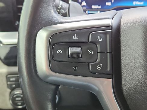 Used 2022 Chevrolet Silverado 1500 LTZ w/ Z71 Off-Road Package image 16