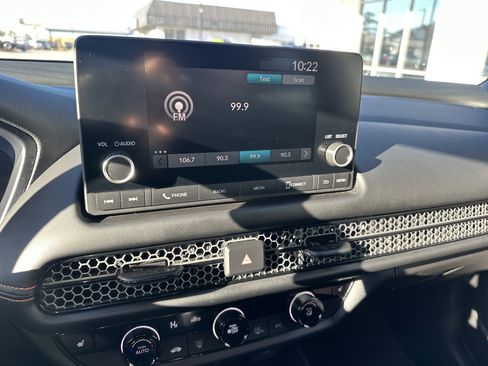 Used 2023 Honda HR-V Sport image 17