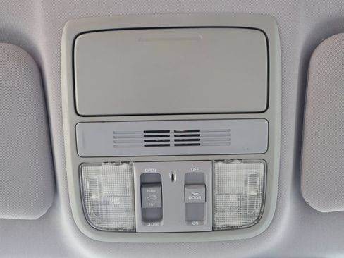 Used 2018 Honda CR-V EX image 27