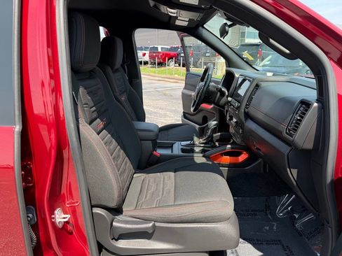 Used 2024 Nissan Frontier Pro-X RWD image 16
