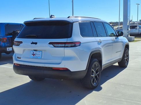 New 2025 Jeep Grand Cherokee L Altitude image 6