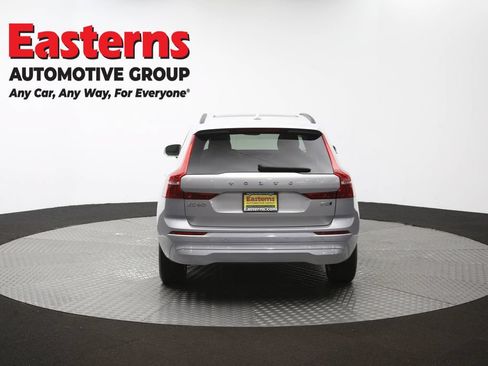 Used 2022 Volvo XC60 B5 Momentum AWD/4WD image 41