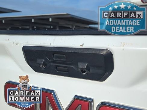 Used 2023 GMC Sierra 2500 AT4 w/ AT4 Preferred Package AWD/4WD image 40