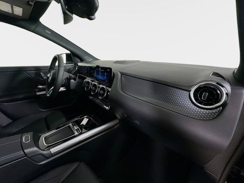 Certified 2026 Mercedes-Benz GLA 250 4MATIC image 37