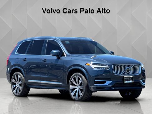 Used 2025 Volvo XC90 T8 Plus w/ Protection Package Premier AWD/4WD image 14