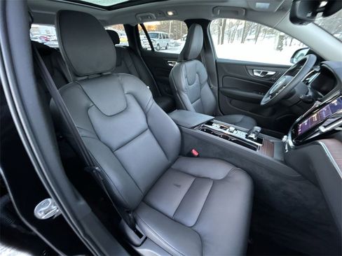 Certified 2024 Volvo V60 B5 Cross Country Plus image 25
