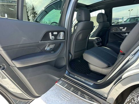 New 2026 Mercedes-Benz GLS 450 4MATIC image 17