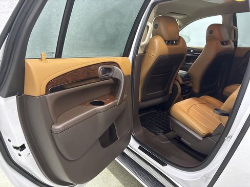 Used 2016 Buick Enclave Premium image 29