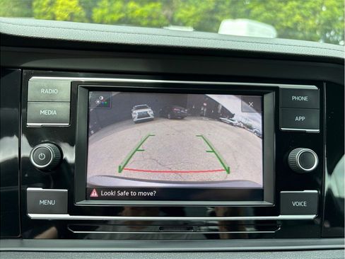 Used 2021 Volkswagen Jetta R-Line FWD image 25