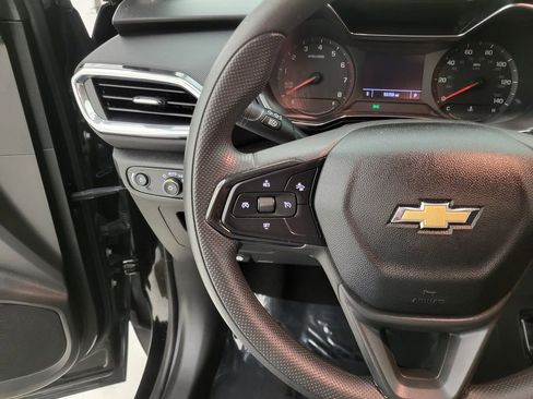 Certified 2023 Chevrolet TrailBlazer LT w/ Convenience Package image 4
