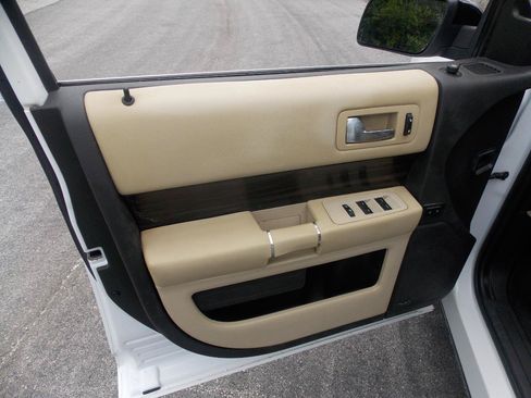 Used 2019 Ford Flex SEL w/ Equipment Group 202A FWD image 20