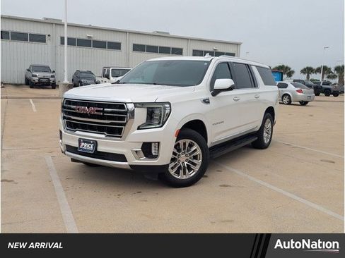 Used 2022 GMC Yukon XL SLT w/ SLT Premium Package RWD image 1