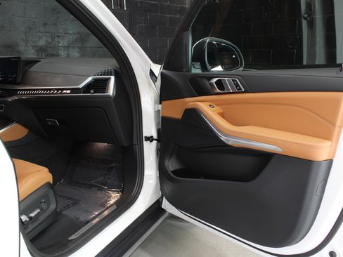 Used 2024 BMW X5 sDrive40i image 31