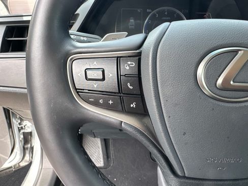 Used 2025 Lexus ES 350 w/ Premium Package FWD image 30