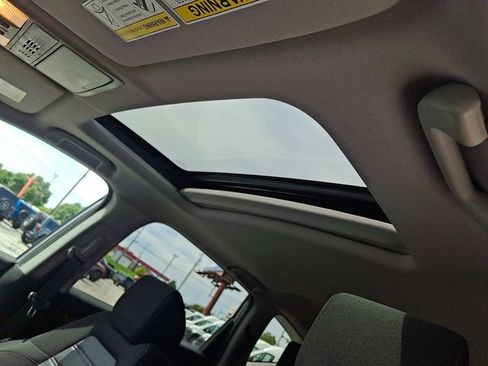 Used 2018 Honda CR-V EX image 14