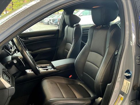 Used 2022 Honda Accord Sport image 25