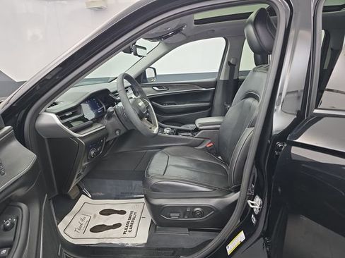 Used 2023 Jeep Grand Cherokee 4xe w/ Luxury Tech Group II image 22