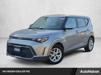 Used 2024 Kia Soul LX w/ Option Group 015 FWD video 1