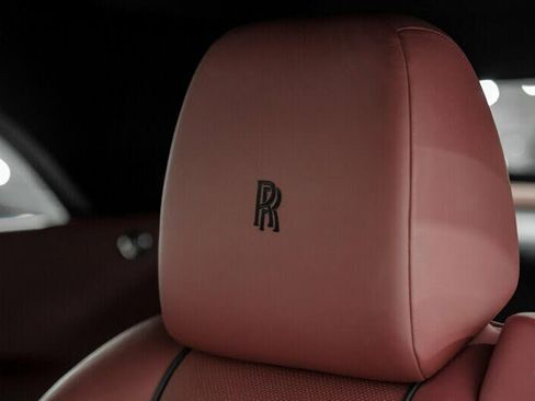 Used 2016 Rolls-Royce Dawn image 37