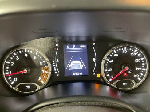 Used 2023 Jeep Renegade Latitude AWD/4WD image 21