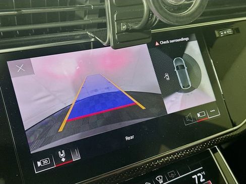 Used 2022 Audi SQ8 Prestige image 18
