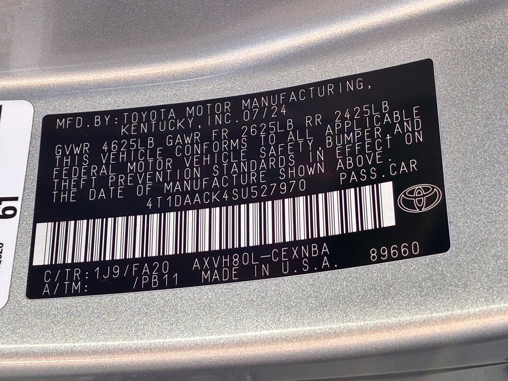 Used 2025 Toyota Camry LE FWD image 33