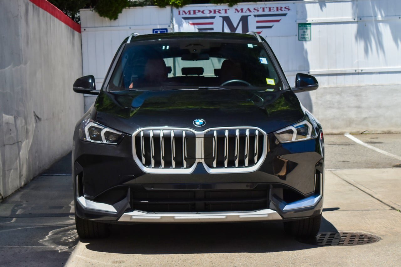 Used 2026 BMW X1 xDrive28i AWD/4WD image 11