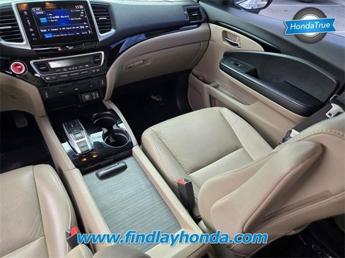 Used 2017 Honda Pilot Touring image 18