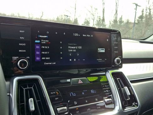 Used 2022 Kia Sorento SX AWD/4WD image 18