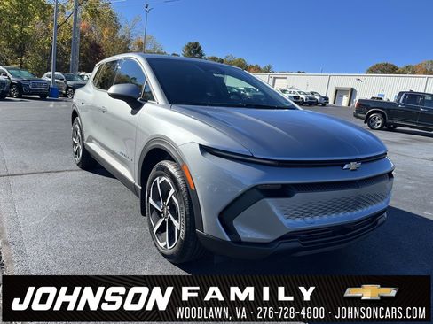 New 2026 Chevrolet Equinox EV LT image 1