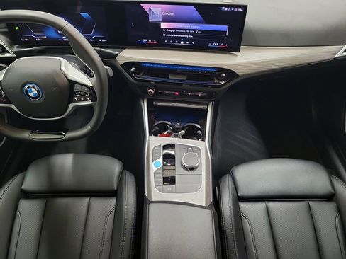 Used 2025 BMW i4 eDrive40 image 17