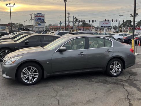 Used 2015 INFINITI Q40 AWD w/ Navigation Package image 13